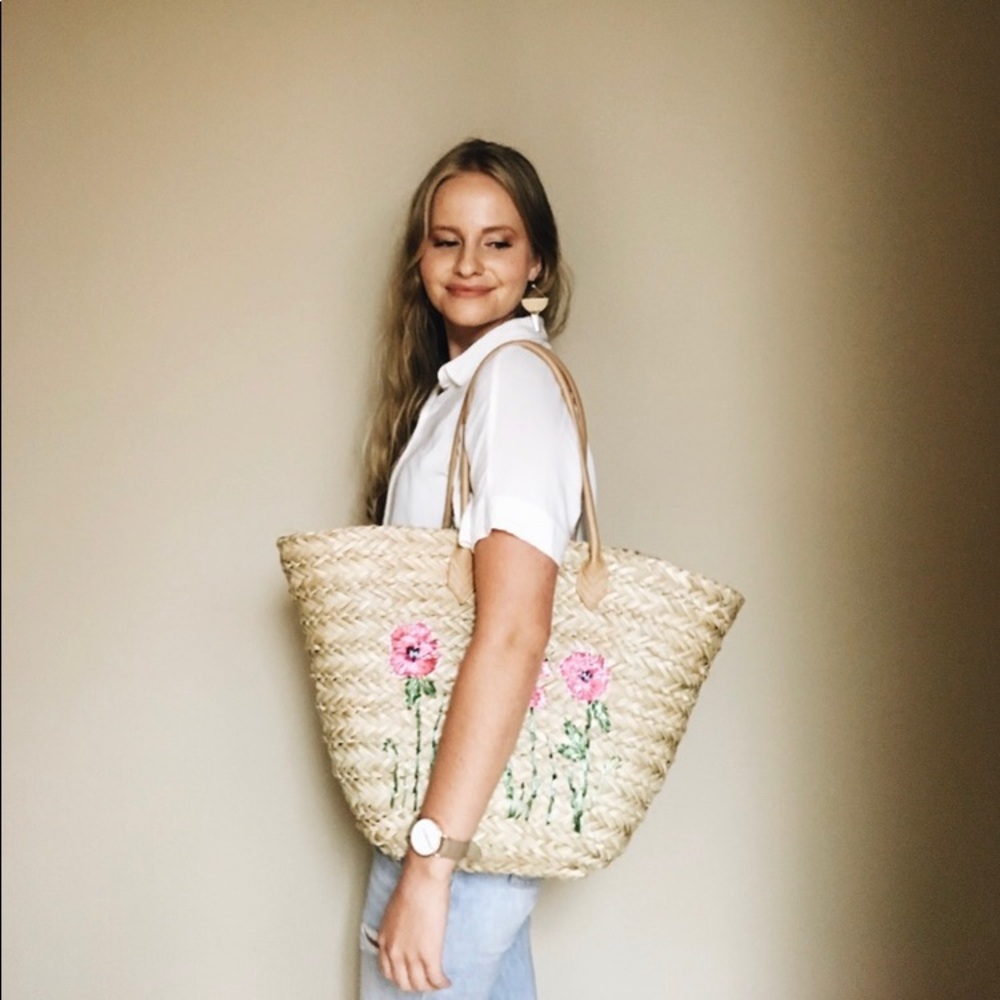 Straw bag